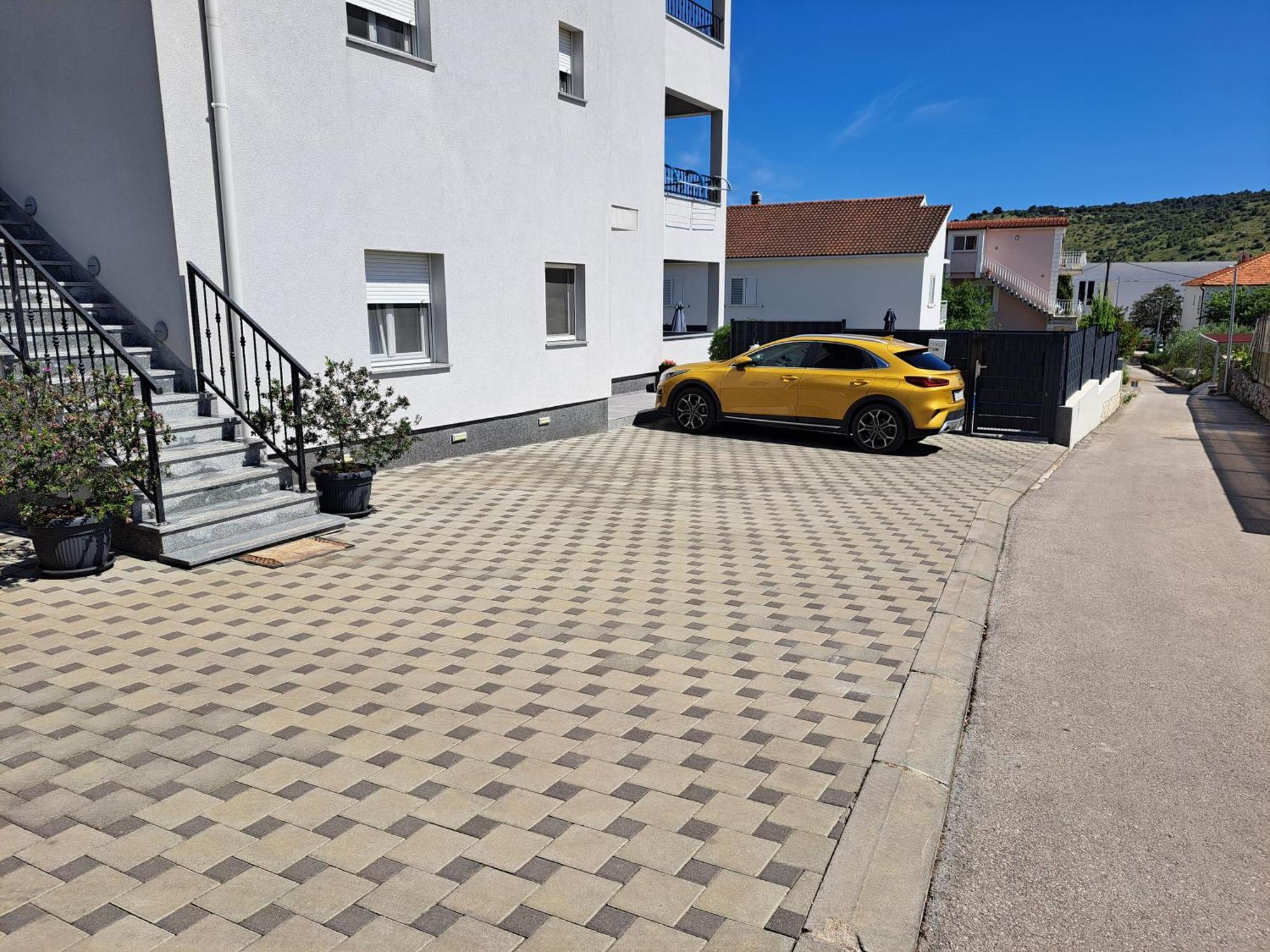 Aa 2 * Trogir